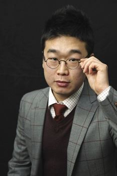 송현민