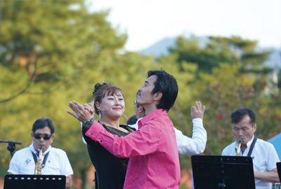 일상은 예술로, 예술은 일상으로