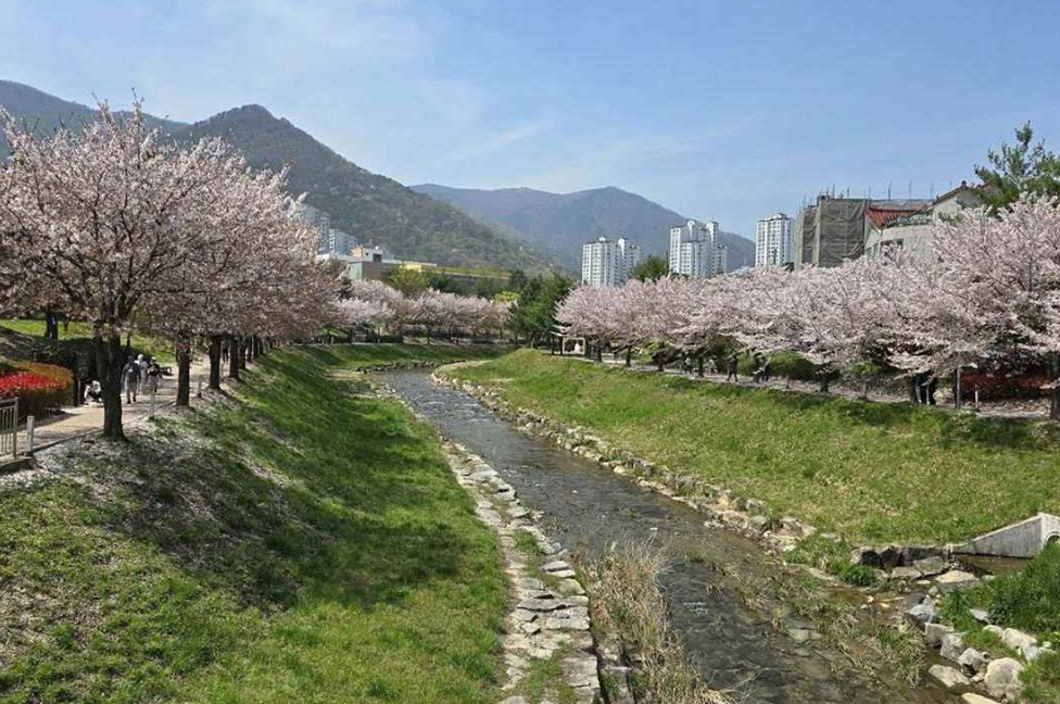 와글와글 어린이기자단이 추천하는 우리들의 김해 여행지